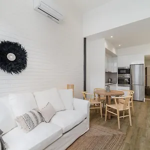 https://casa-boma-lisboa-design-apartment-with-private-vegetal.hotels-lisbon-portugal.com