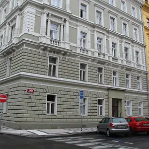 https://apartment-vltava-prague.praguehotelsweb.com